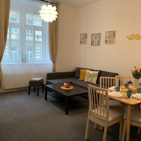 Little Tom Apartments 프라하 외부 사진